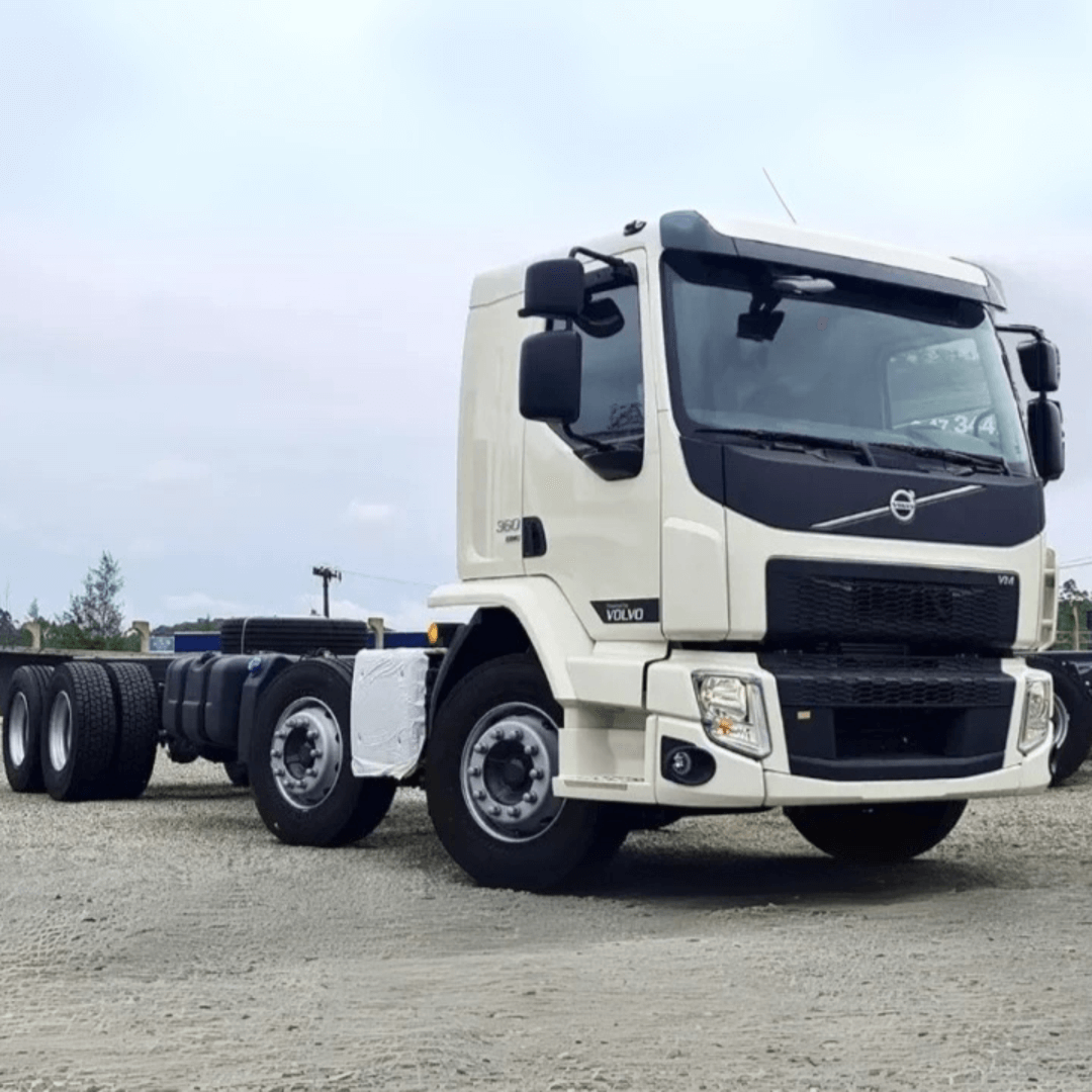 Volvo VM 330 8x2 Bitruck