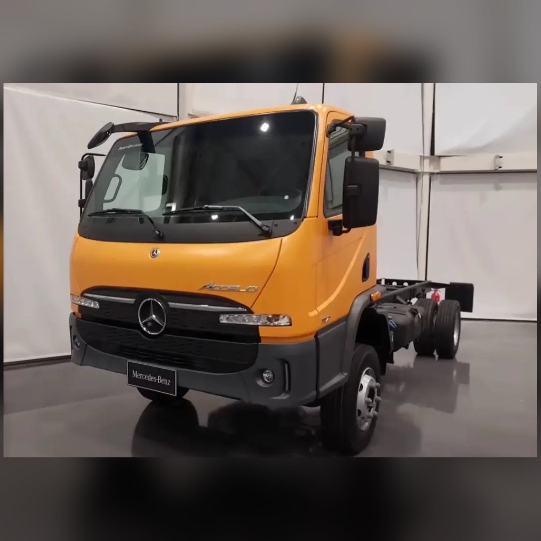 caminh&atilde;o Mercedes-Benz Accelo 1117 4x2 0km &agrave; venda