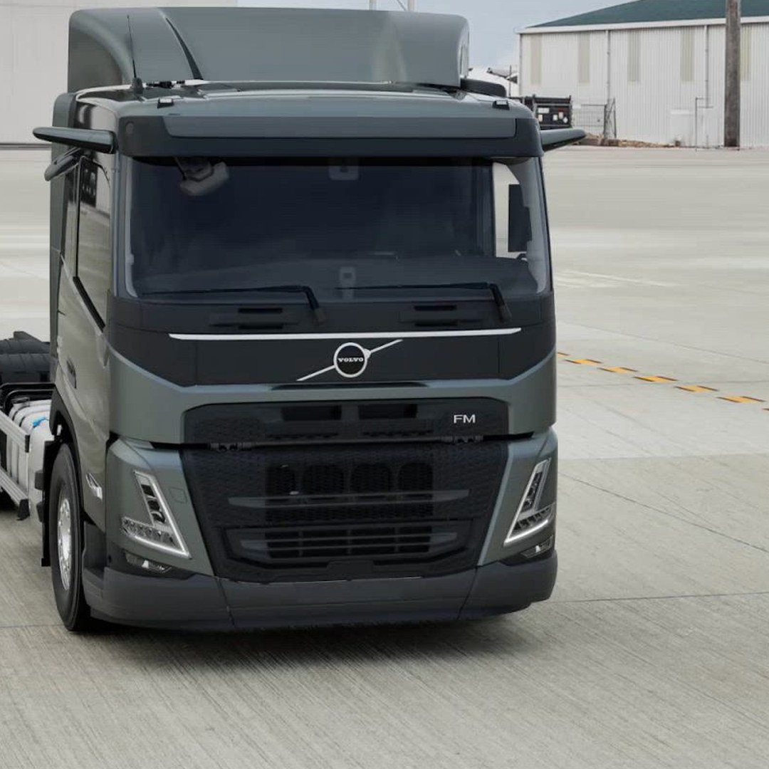 Consórcio de caminhão — Volvo FM 380 8x2 Bitruck na Maqvel